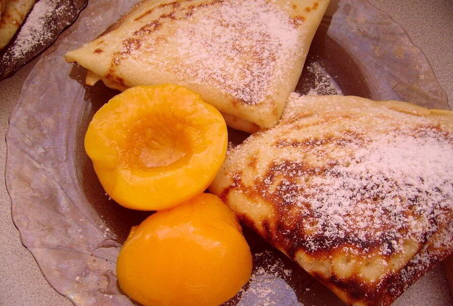 Блины с фруктами