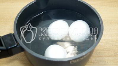 блины с луком и яйцом