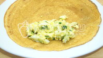 блины с луком и яйцом