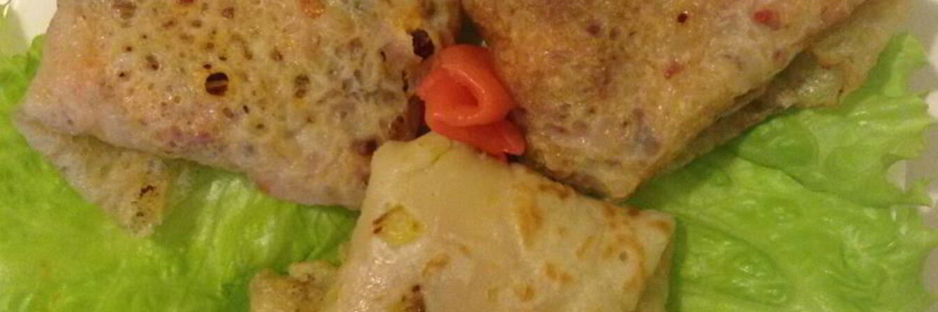 Луковые блинчики с начинкой