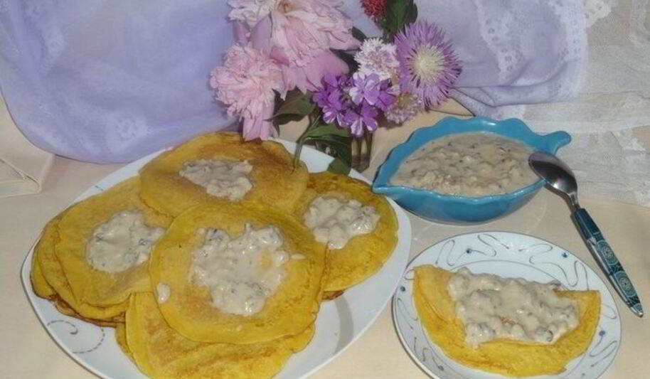 Рецепт манно-тыквенных блинчики с ореховым соусом