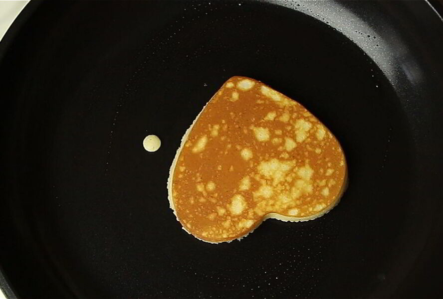 Панкейки с клубничным сиропом