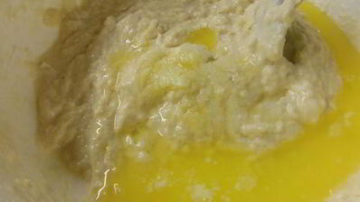 булочки с шоколадом, орехами и посыпкой