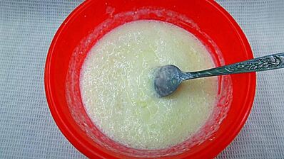 булочки с яйцами и зеленью на простокваше