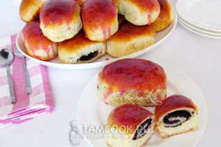Дрожжевые булочки с маком