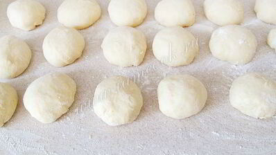 дрожжевые булочки с маком