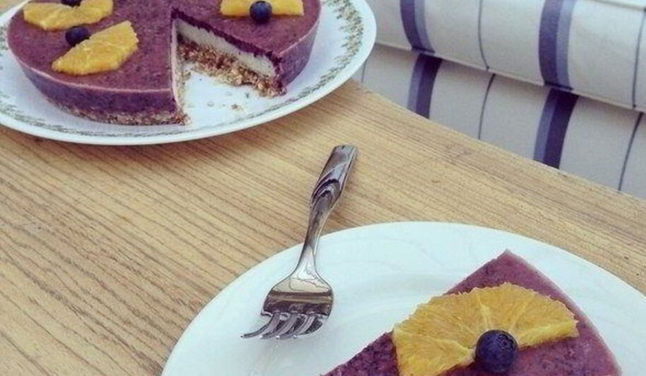 Рецепт черничного чизкейка с орехами