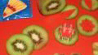 чизкейк без выпечки с сыром маскарпоне, клубникой и фруктами