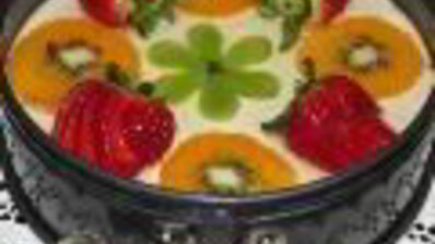 чизкейк без выпечки с сыром маскарпоне, клубникой и фруктами