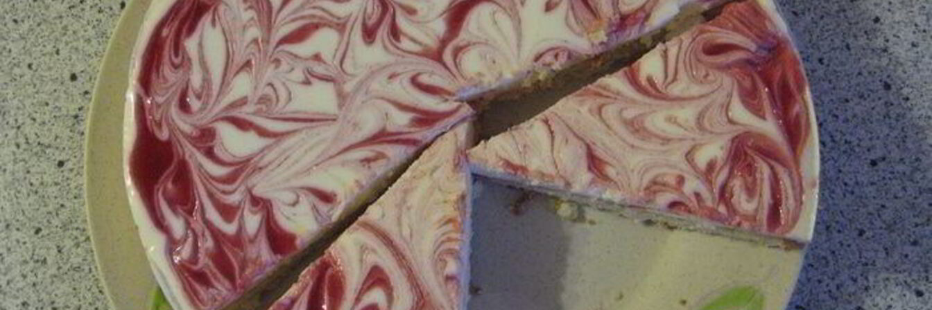 Чизкейк с клубникой