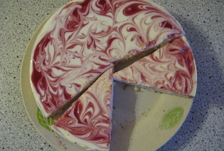 Чизкейк с клубникой