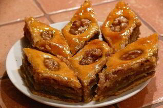 Домашняя пахлава в медовом сиропе