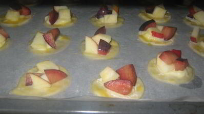 фруктовые слойки с кремом потисьер