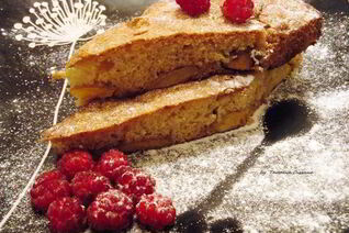 Французский кекс с персиками