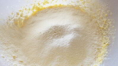 кекс ореховый с сухофруктами