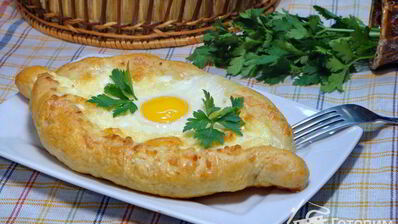 хачапури по-аджарски