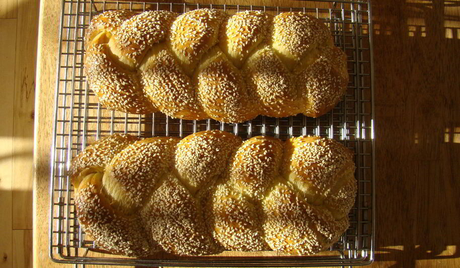 Рецепт чорега — армянского праздничного хлеба