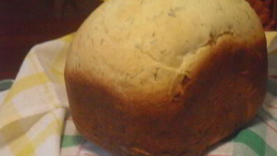 хлеб с укропом, луком, чесноком и чили