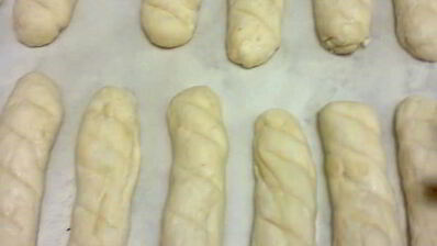 хлебные палочки с кунжутом