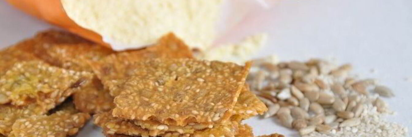 Шведские хрустящие хлебцы с семенами