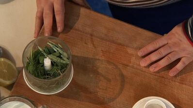 хворост из трески и семги с огуречной райтой