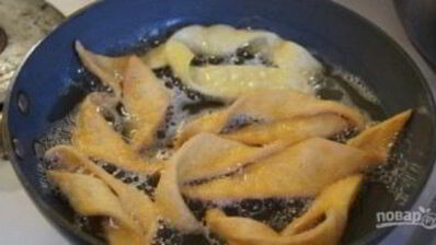 хворост на желтках