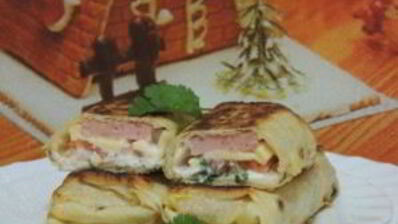 горячий лаваш с начинкой