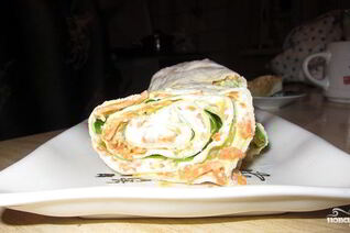 Лаваш с корейской морковкой и сыром