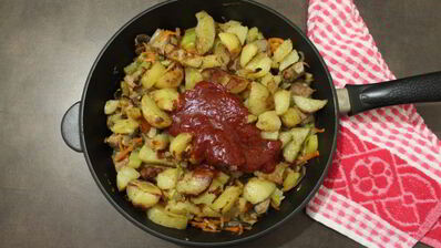 свиная вырезка с овощами в лаваше