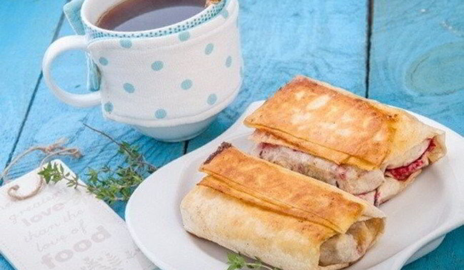 Рецепт вишни с сыром моцарелла в лаваше