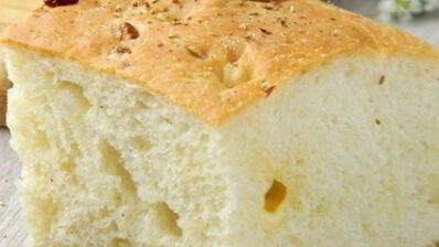 фокачча с жареным луком и сыром