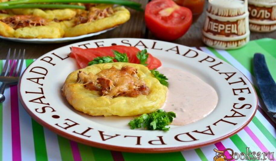 Рецепт картофельных лепешек с куриным фаршем и сыром