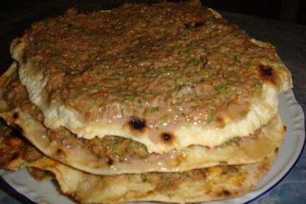 Лагмаджо — лепешки с мясом