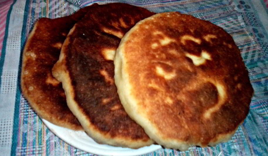 Рецепт лепешек на кефире с начинкой