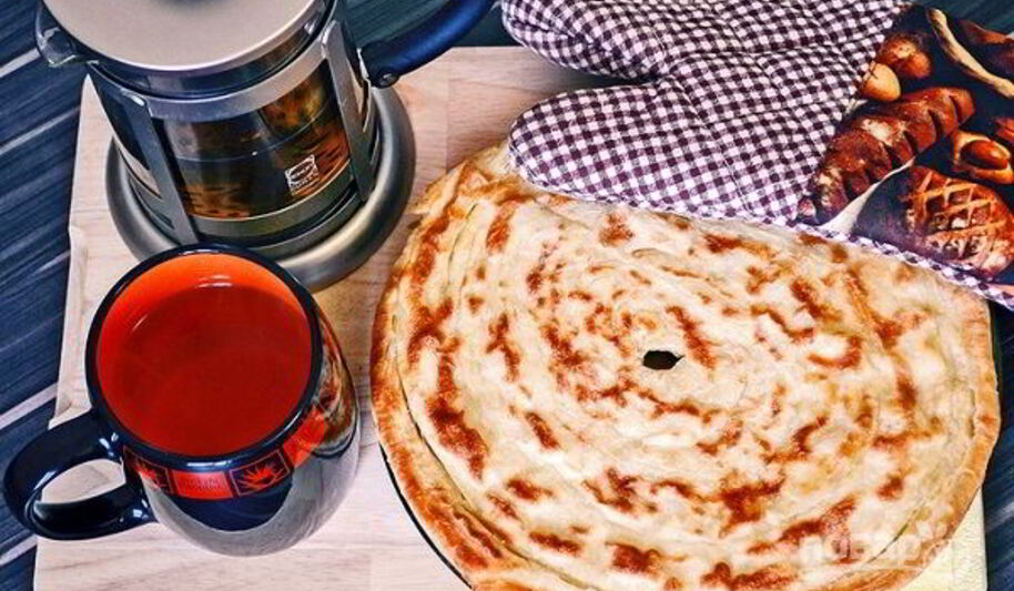 Рецепт слоеных лепешек на сковороде