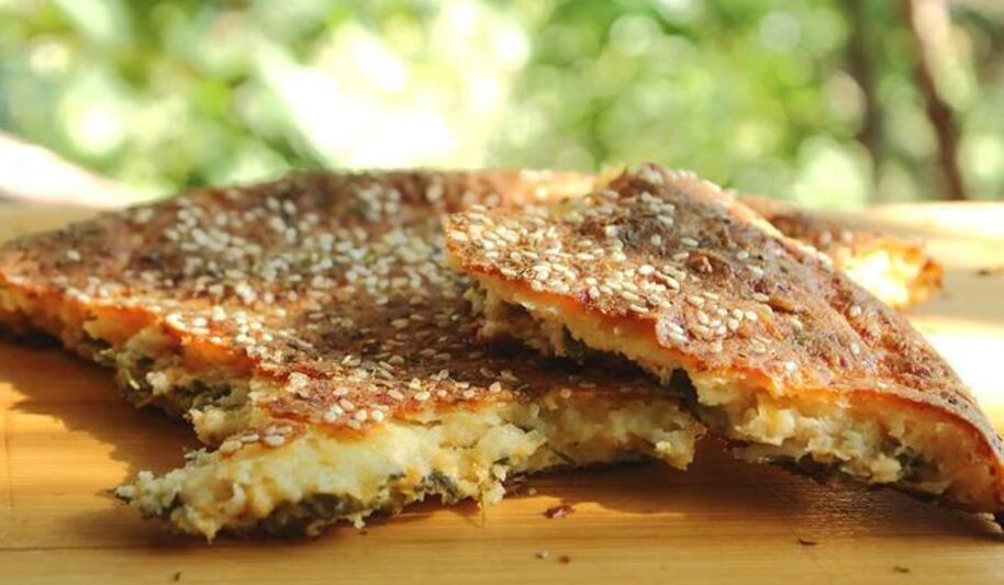 Рецепт творожной лепешки с начинкой из сыра