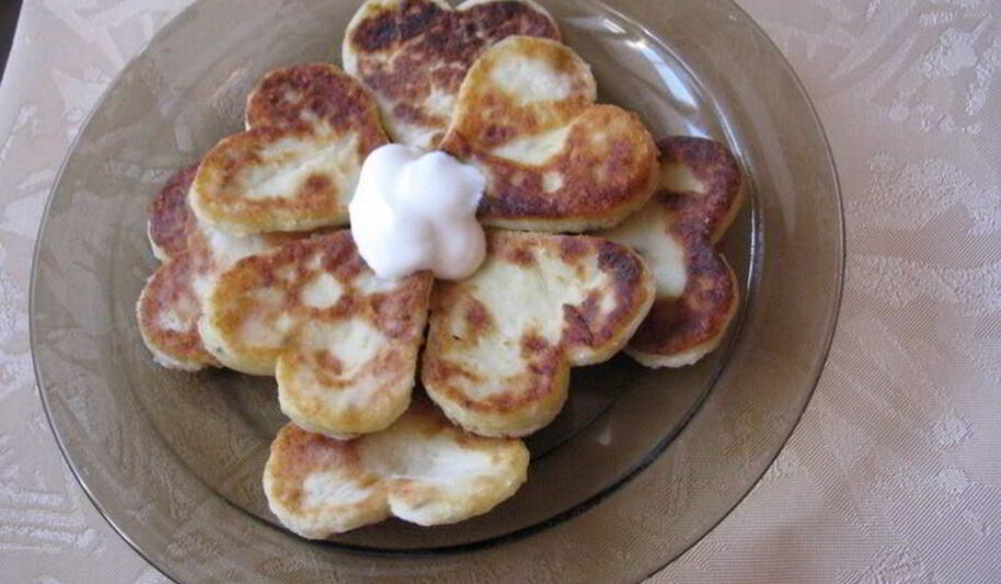 Рецепт творожных лепешек с тмином