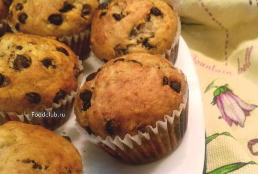 Банановые маффины с шоколадом