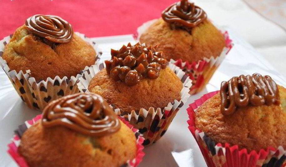 Рецепт банановых маффинов с вареной сгущенкой