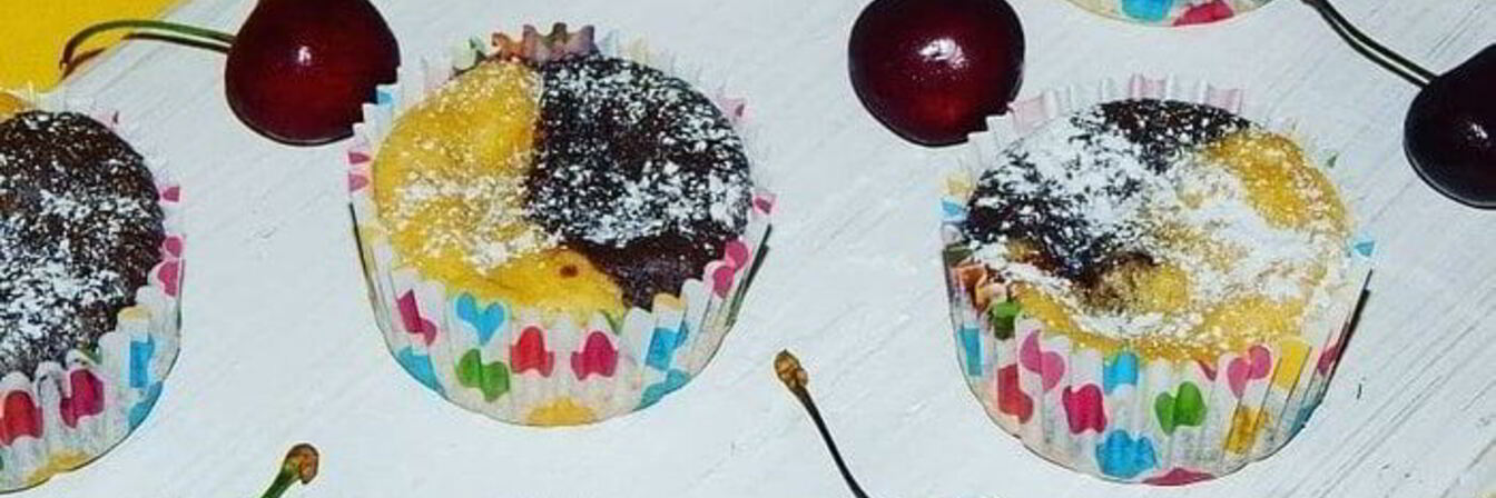 Маффины Дуэт с черешней