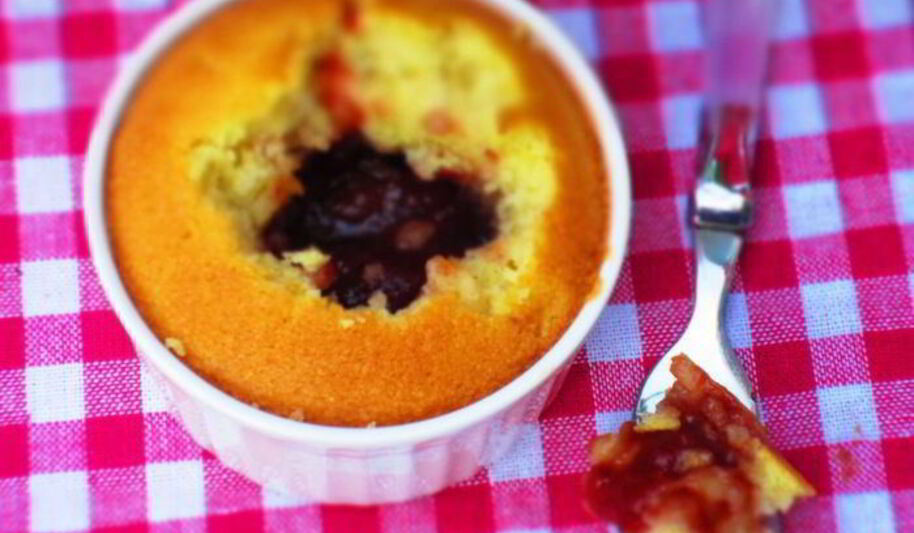 Рецепт маффинов с клубничным вареньем