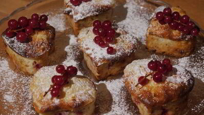 маффины с красной смородиной