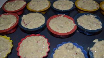 яблочные маффины с халвой и корицей