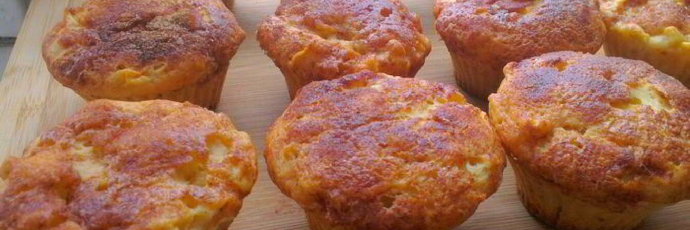Яблочные маффины с корицей