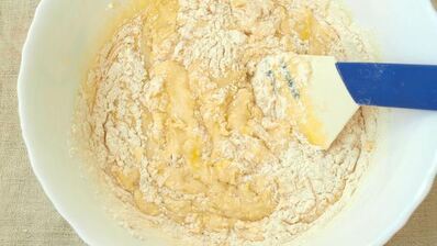 манник на кефире с яблоками