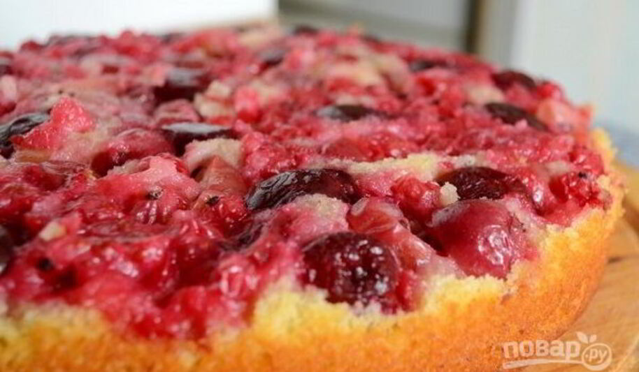 Рецепт манника с вишней и смородиной