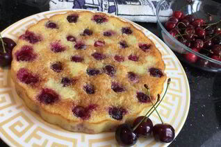 Манник с вишней