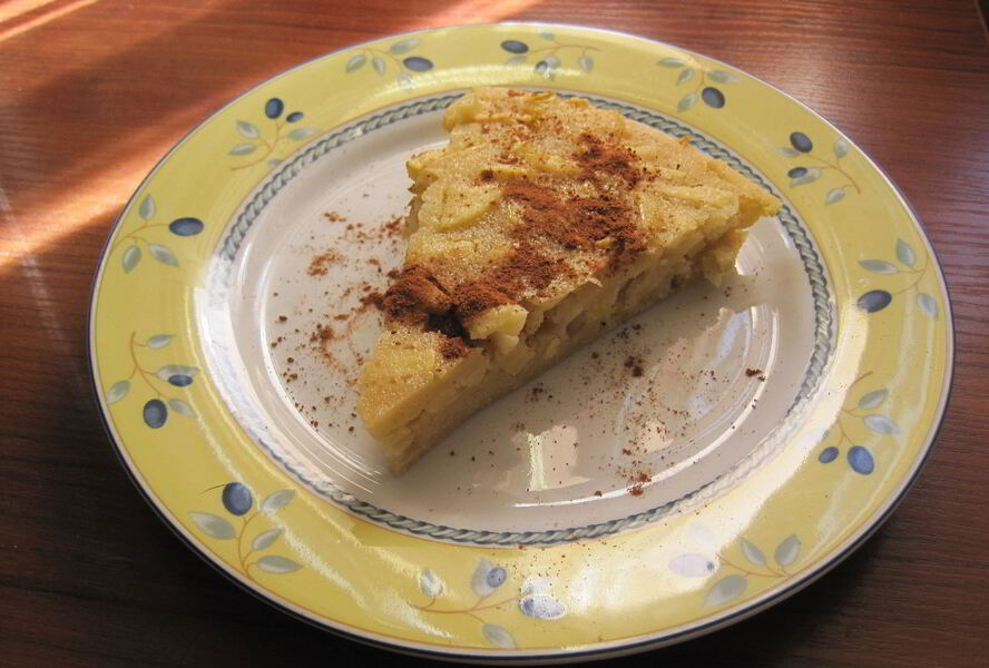 Манник с яблоками