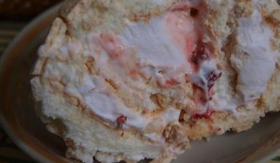 Рецепт меренгового рулета