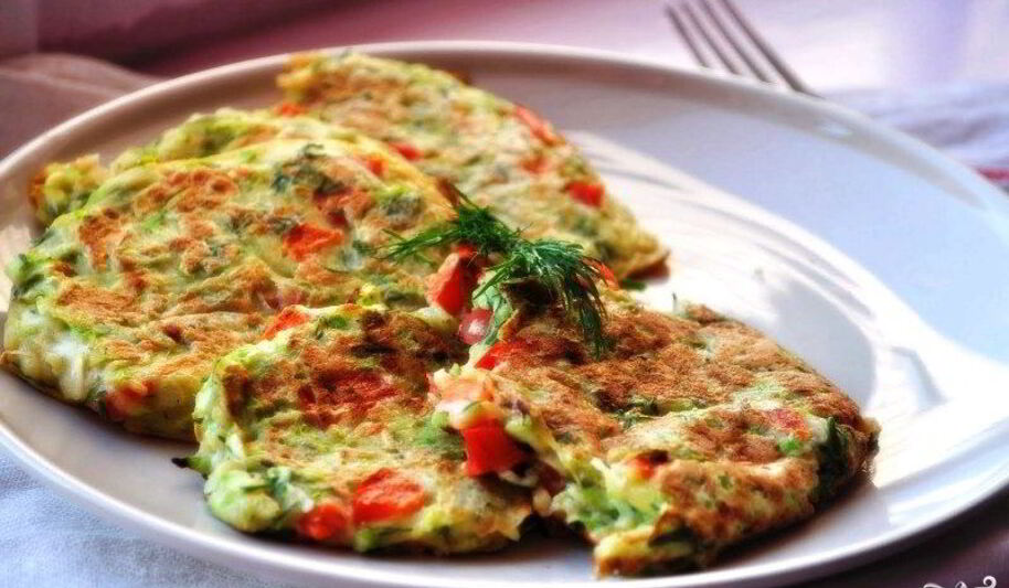 Рецепт диетических оладий из кабачков